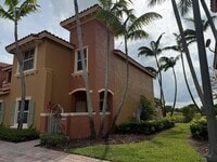 Building Photo - 1064 SW 144th Ave