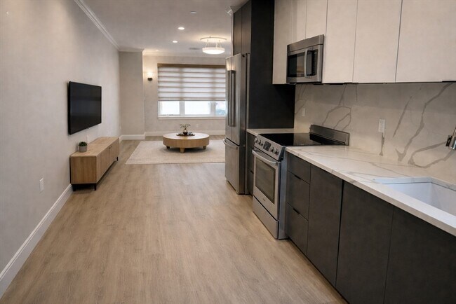 Building Photo - 25 2nd St