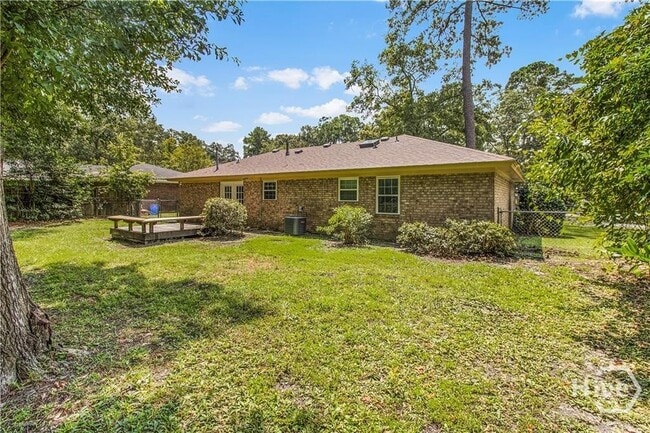 Building Photo - 451 Sandpiper Rd