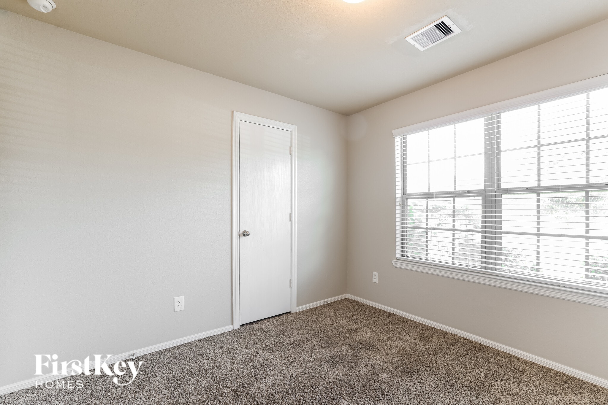 Building Photo - 7909 Big Oak Dr