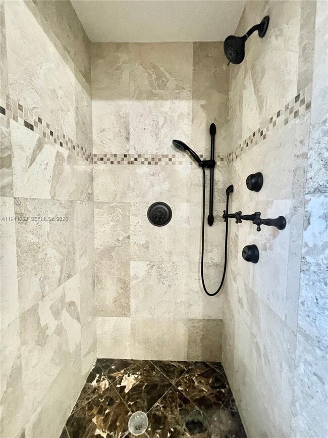 Building Photo - 3069 SW 21st St