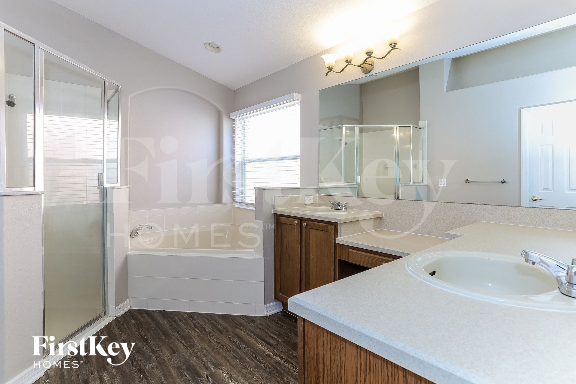 Building Photo - 4648 Huron Bay Cir