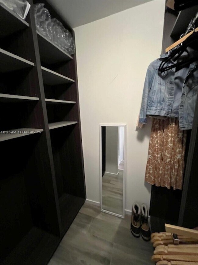 Building Photo - 801 S Miami Ave