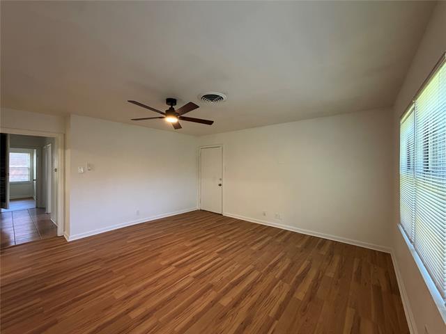 Building Photo - 2800 W Fuller Ave