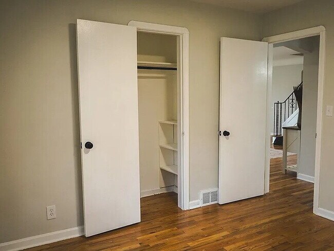 Building Photo - Spacious 4-Bedroom Home in Prime Parma Heights Location.