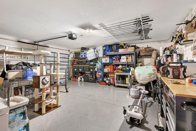 Building Photo - 2942 Rock Sound St