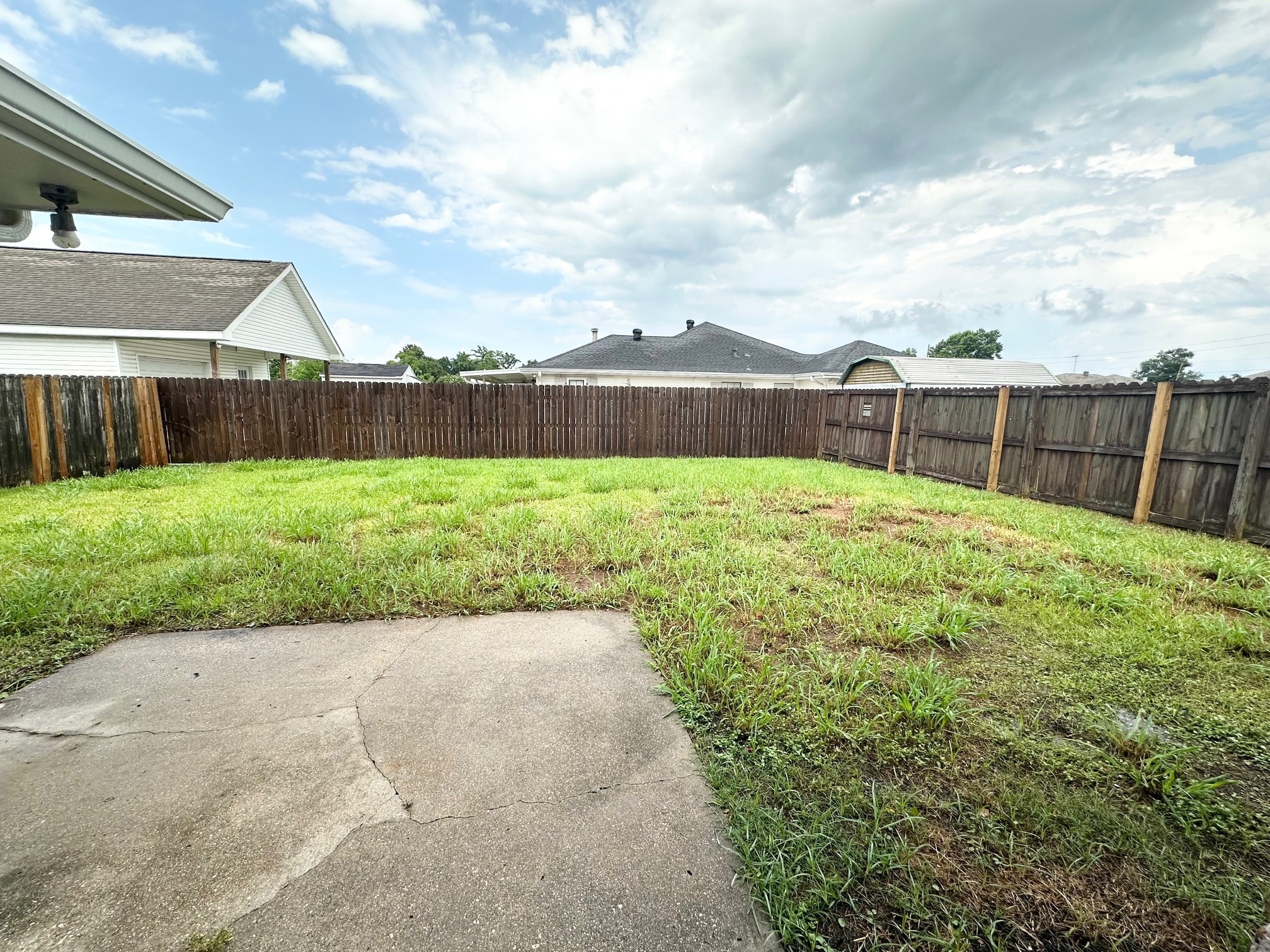 Building Photo - 6853 Willie Lou Ave