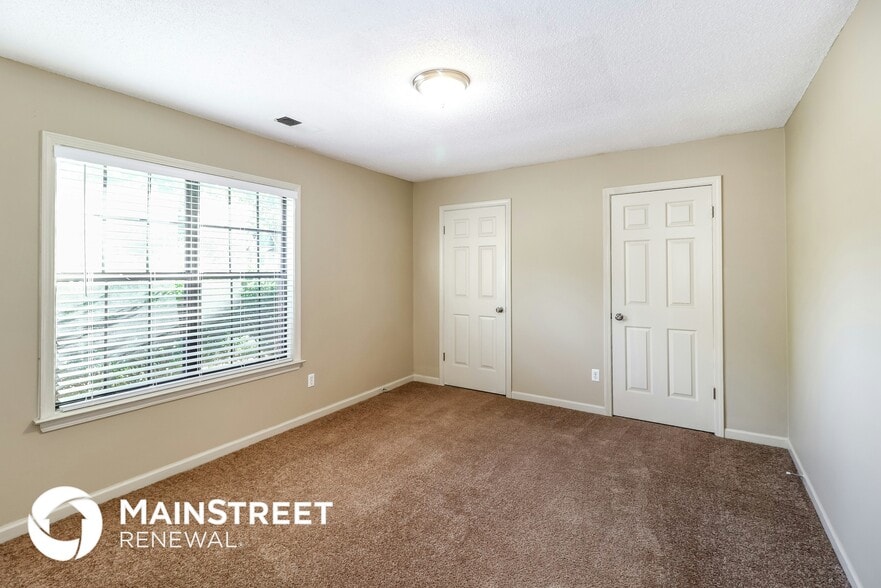 Building Photo - 1041 Trappers Cove