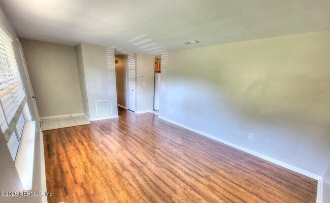 Building Photo - 10881 Key Coral Dr