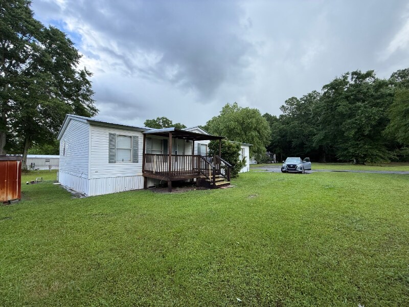 Building Photo - 306 Rockhouse Rd E
