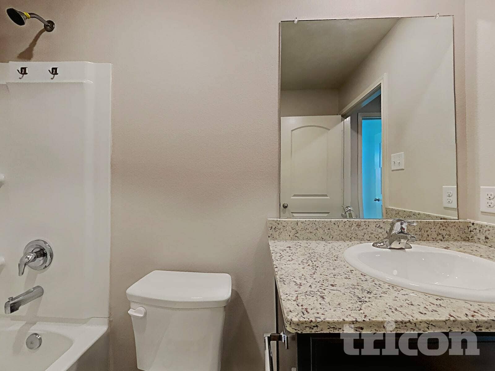 Building Photo - 3119 Gilbert Garden