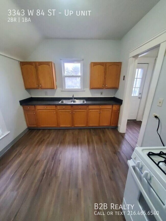 Building Photo - 3343 W 84th St