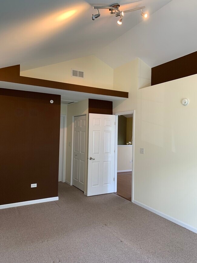 Building Photo - 7503 Claridge Dr