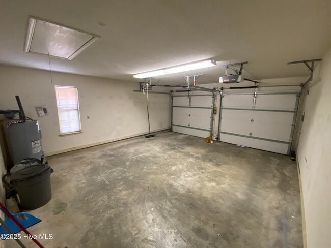 Building Photo - 8 Sand Dollar Dr