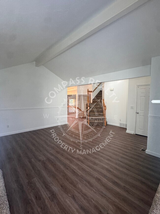 Building Photo - 1226 Brandonwood Dr