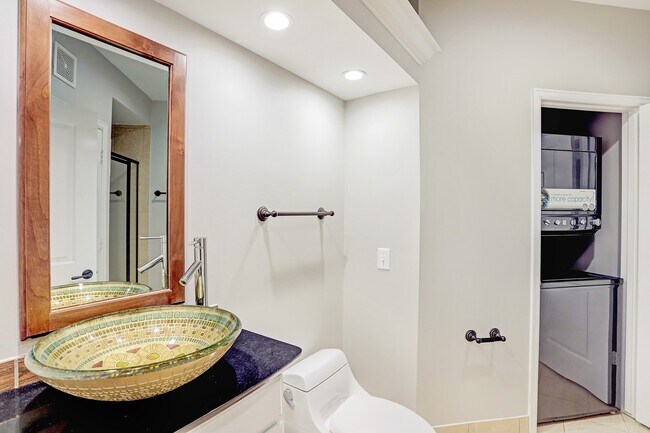 Building Photo - 2203 Dorrington St