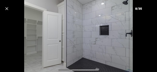 Building Photo - 2206 Fourth St