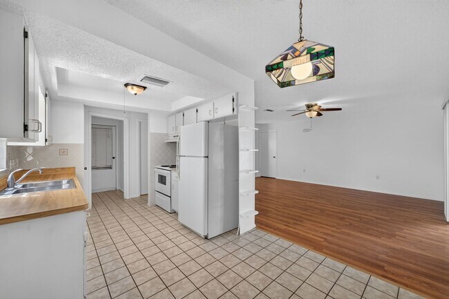 Building Photo - 6243 Florida Ave