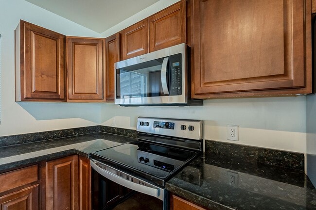 Building Photo - Updated home in Chandler!