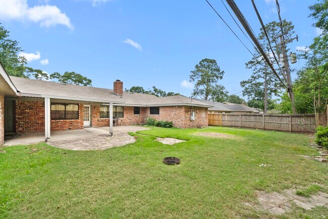 Building Photo - 10139 Knoboak Dr