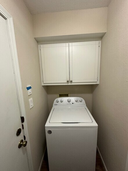 Building Photo - 7903 Harvest Moon Rd