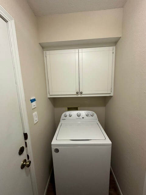 Building Photo - 7903 Harvest Moon Rd