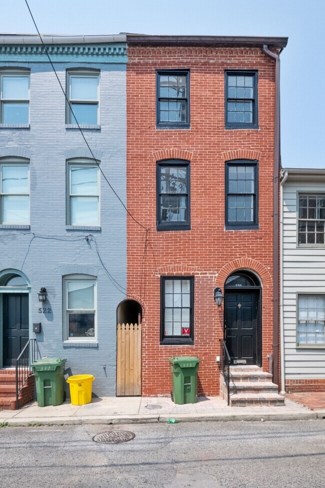Primary Photo - 520 S Bethel St