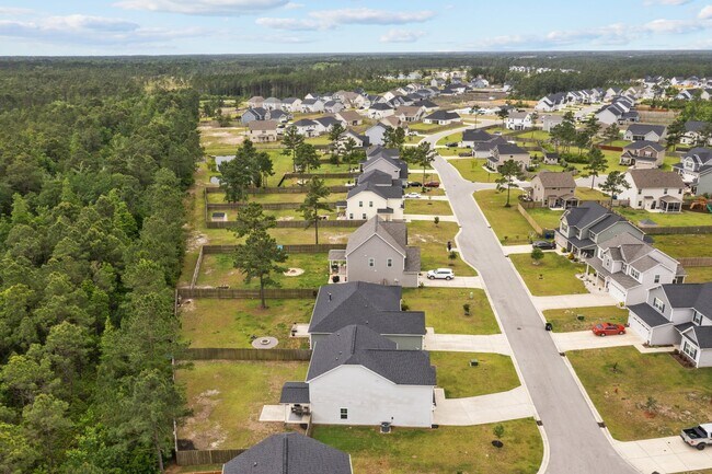 Building Photo - 220 Salty Dog Ln