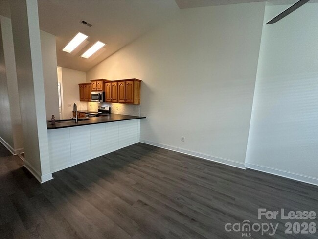 Building Photo - 6277 Alyssum Pl