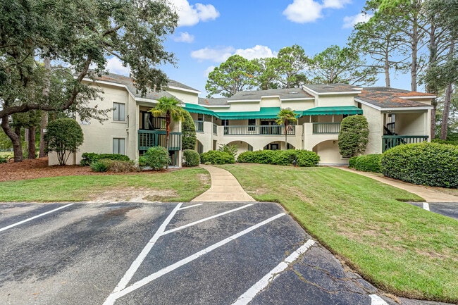 Building Photo - 208 Southlake Ct