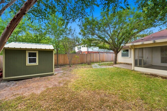 Building Photo - 1319 Rocky Creek Dr