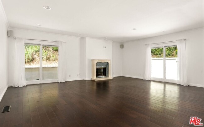 Building Photo - 1605 Loma Vista Dr