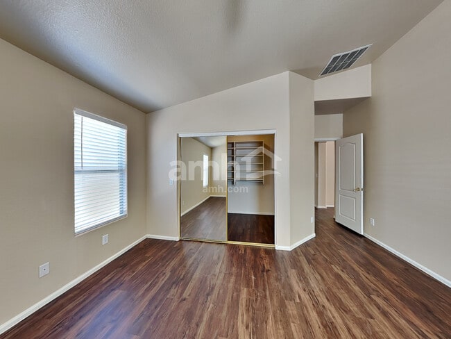 Building Photo - 16151 W Latham St