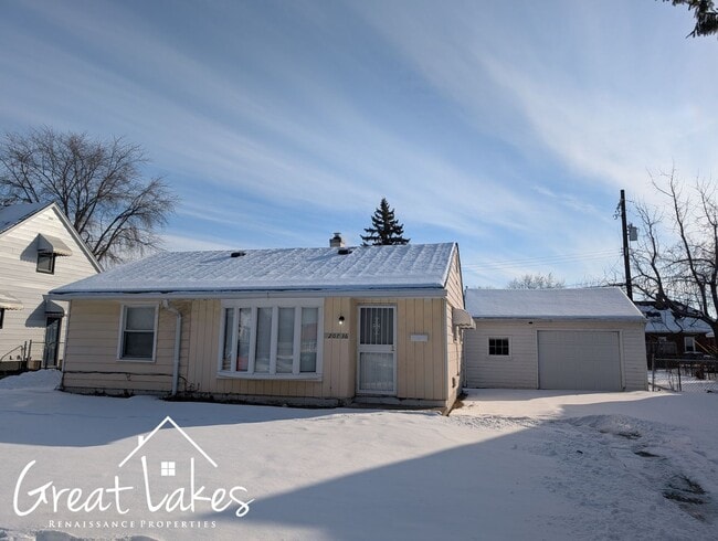 Primary Photo - Cozy 2 Bedroom 1 Bathroom now available fo...