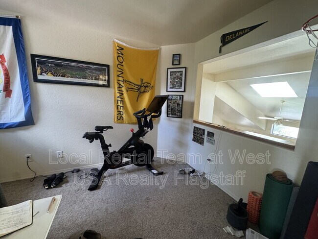 Building Photo - 1742 N Blue Spruce Cir