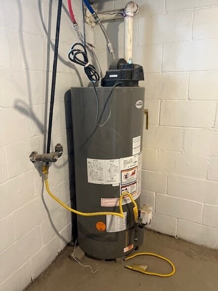 New Energy Efficient Water Heater - 3203 W Augustana St