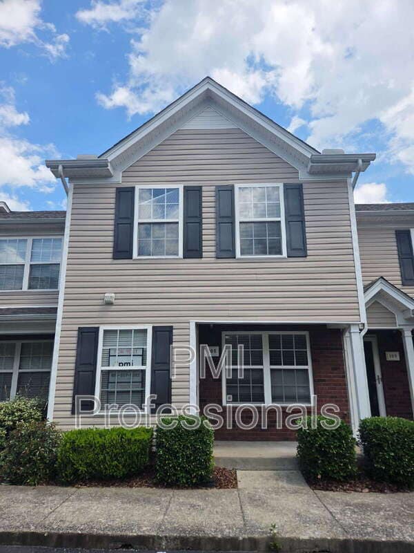 Building Photo - 108 Oak Valley Cir