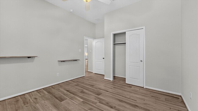 Building Photo - 22626 Fanwick Dr