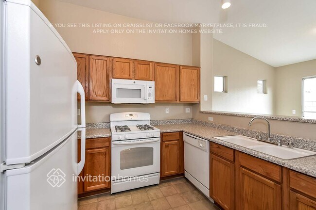 Building Photo - 4946 Attitude Ct