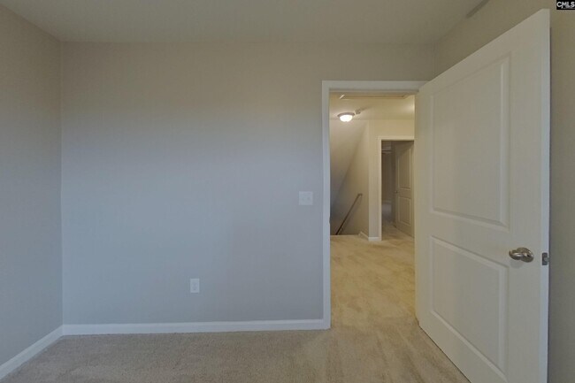Building Photo - 1076 Crescent Moon Lp