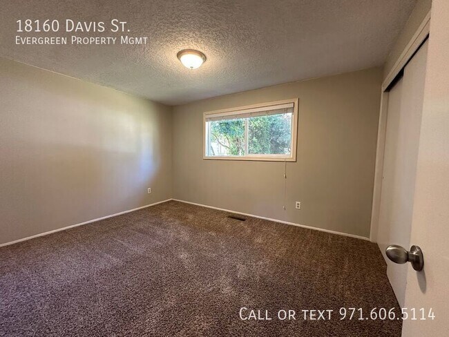 Building Photo - 18160 Davis St