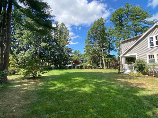Building Photo - 97 Edgebrook Rd