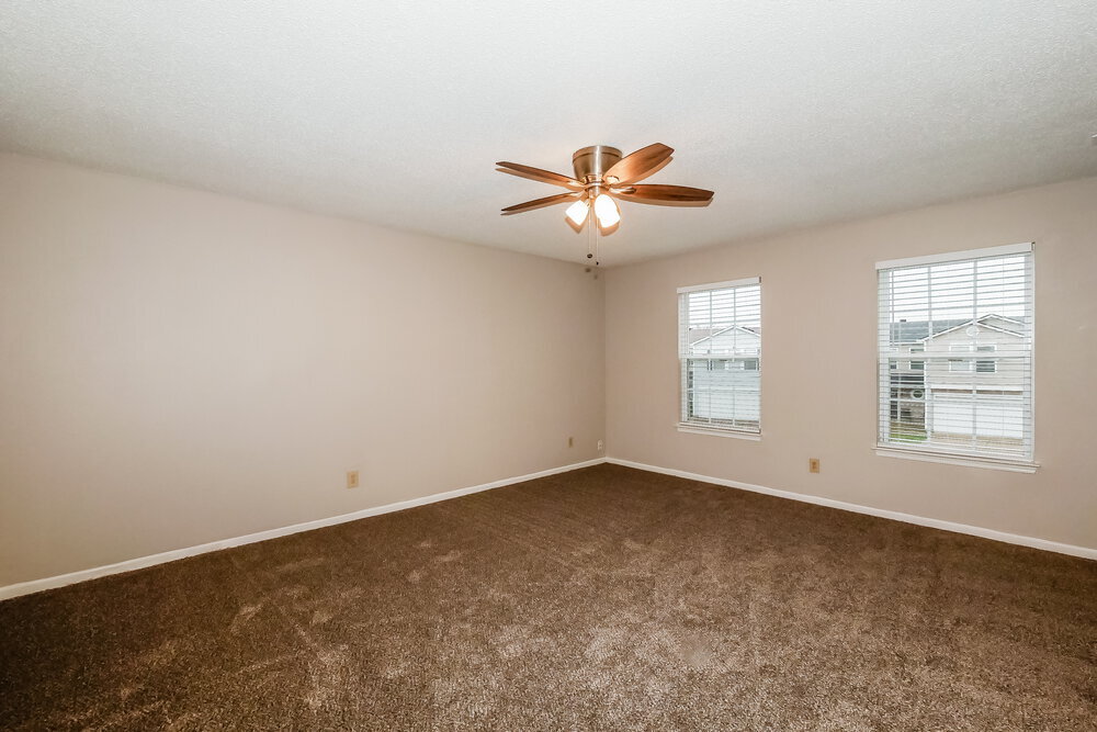 Building Photo - 2308 Harvest Moon Dr