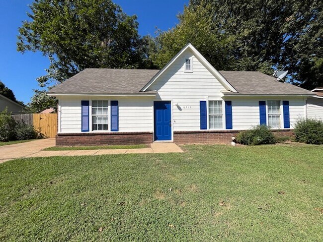 Primary Photo - Renovated 3 Bedroom 2 Bath Home for Rent!!...