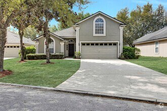 Building Photo - Renovated 5 bedroom/3 bathroom home in Wor...