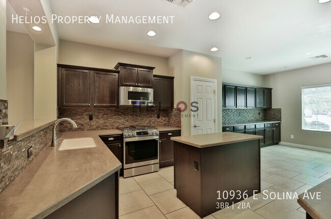 Building Photo - 10936 E Solina Ave
