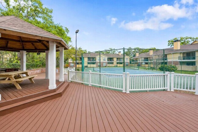 Building Photo - 8635 Mallard Reserve Dr