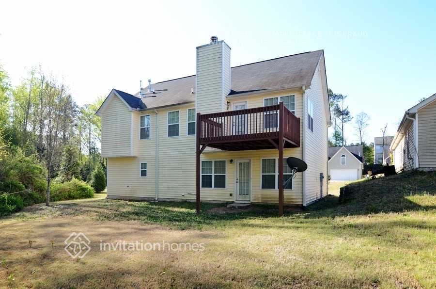 Building Photo - 124 Meadow Ct