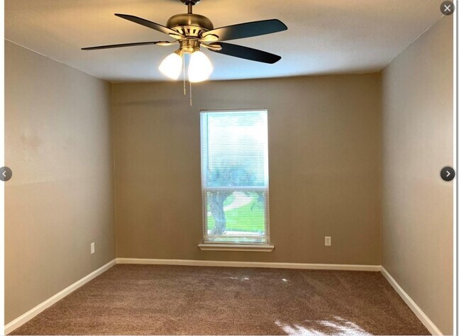 Building Photo - 2200 Cypress Landing Rd