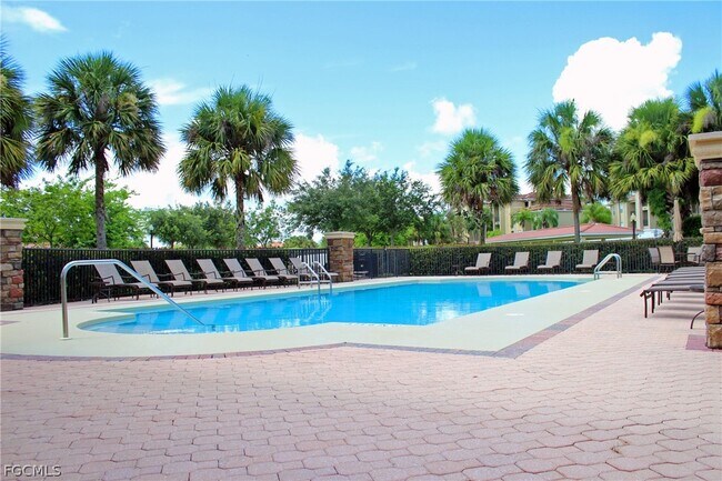 Building Photo - 10317 Heritage Bay Blvd